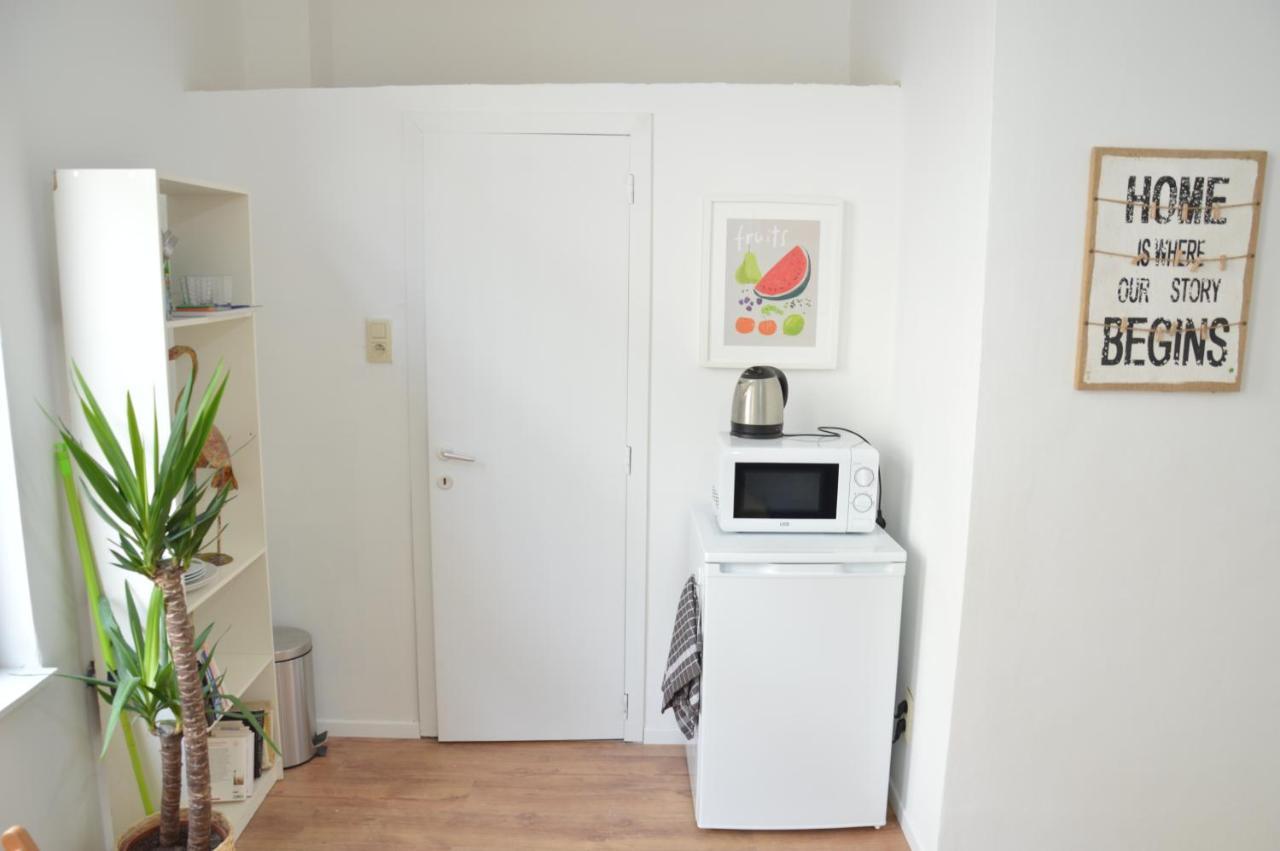 Awesome Studio In Marolles Apartment Brussels Ngoại thất bức ảnh
